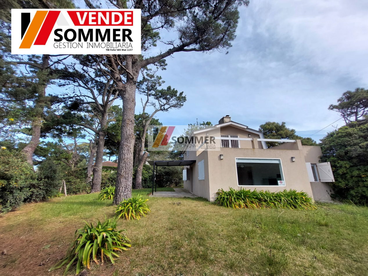 CASA EN VENTA EN PINAMAR NORTE A DOS CUADRAS DE LA PLAYA