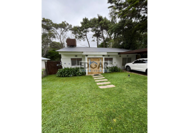 CASA EN VALERIA DEL MAR