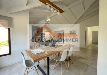 CASA TOTALMENTE RECICLADA