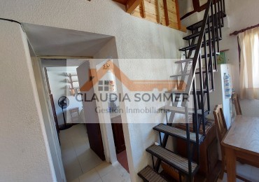 DEPARTAMENTO CON ENTREPISO, BALCON Y CERCA DEL MAR.