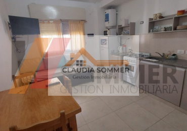 RETASADO DEPARTAMENTO EN PLANTA BAJA DE DOS AMBIENTES  A METROS DEL MAR