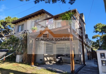 DUPLEX DE TRES AMBIENTES + AMPLIO DEPARTAMENTO 