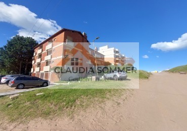 DEPARTAMENTO A 1 CUADRA DEL MAR