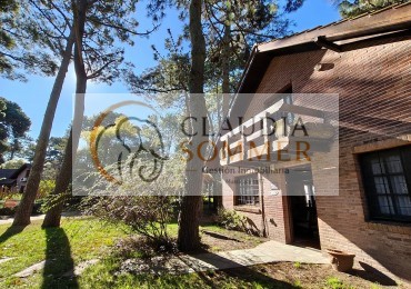 Casa en Venta en Pinamar | 4 Dormitorios y 3 Baños - Zona Golf Nuevo