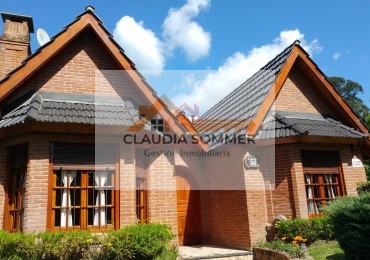 Excelente casa a pocas cuadras del mar 