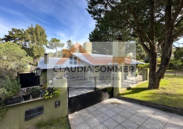 CASA EN VENTA - VALERIA DEL MAR-