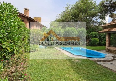 CASA CON PISCINA A DOS CUADRAS DEL MAR Y CERCA DEL CENTRO EN PINAMAR