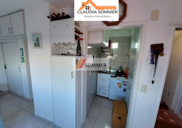 DOBLE RENTA  EN PLENO CENTRO DE PINAMAR = AMPLIA COCHERA + DEPARTAMENTO